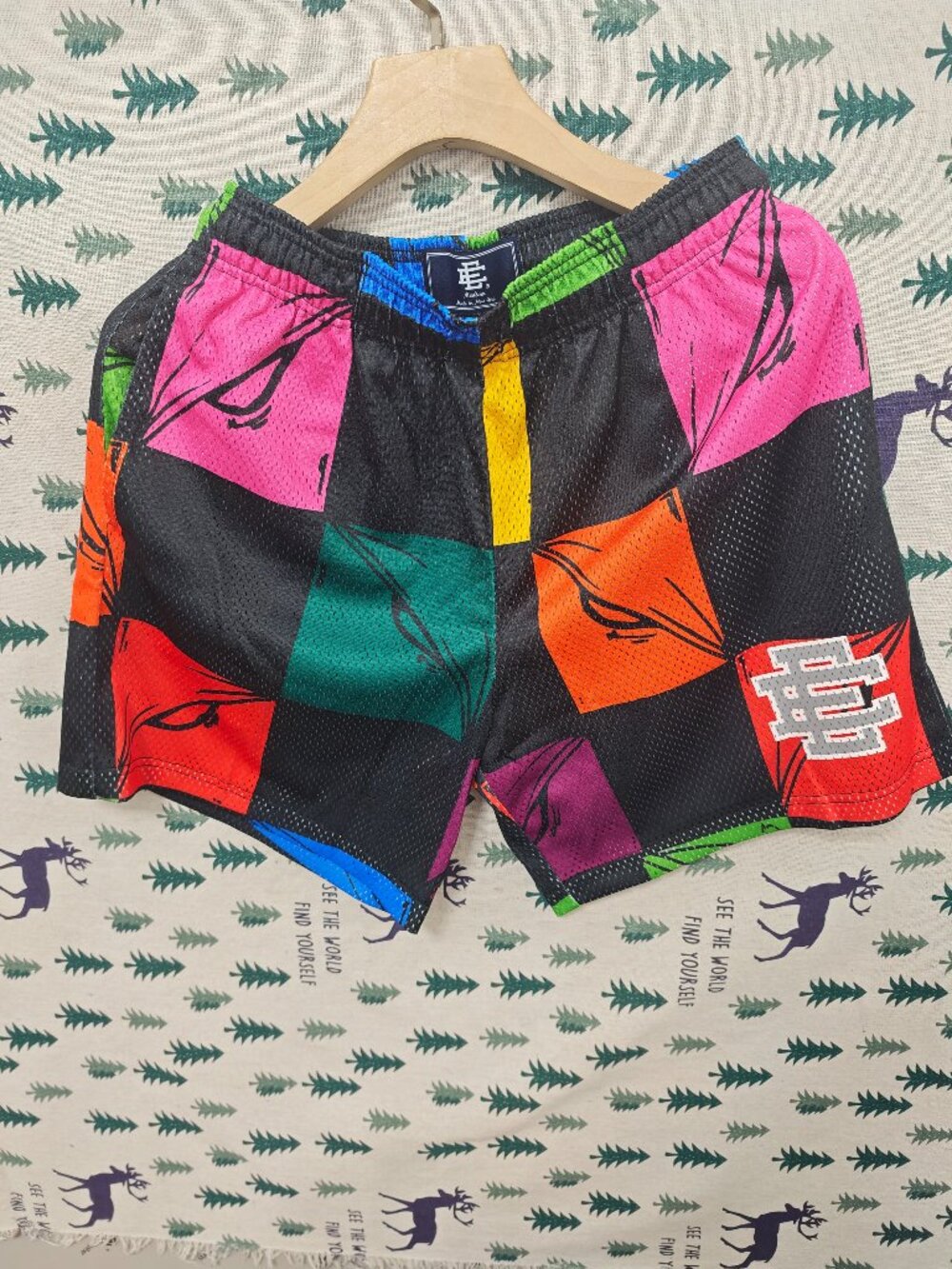 Colorblock Mesh Men’s Shorts with Multicolor Patchwork